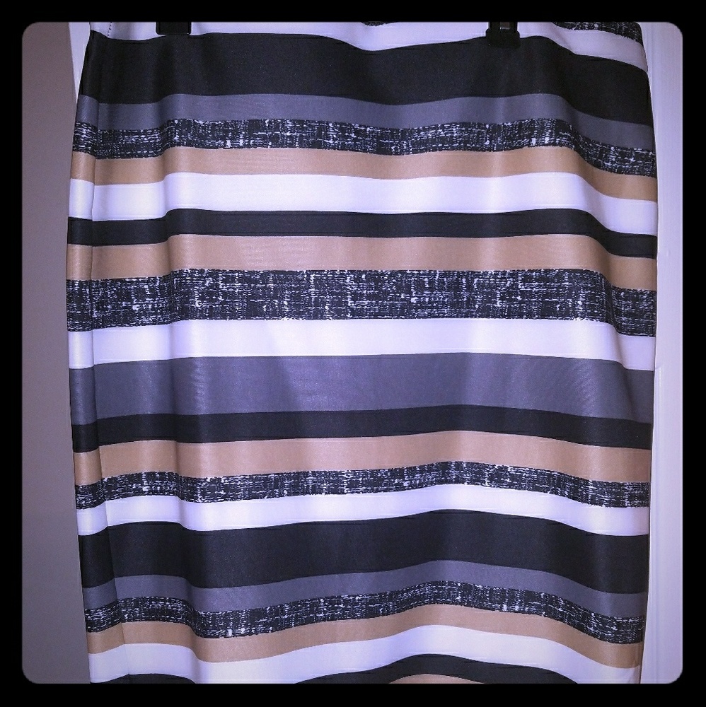 New NYCC  pencil skirt